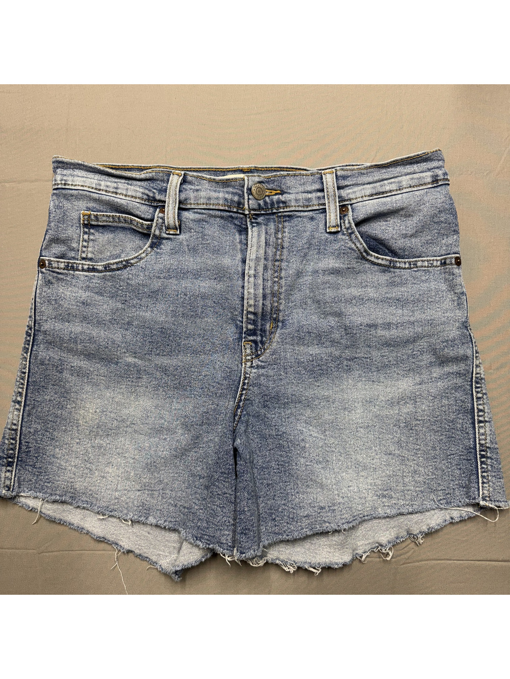 Signature Levi Strauss Womens Heritage High Rise Denim Shorts Size 10 Cutoff